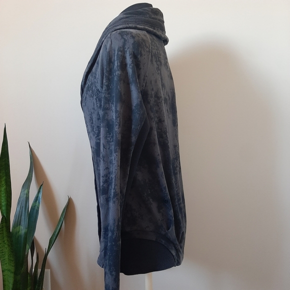 Lululemon To Class Jacket - Picture 7 of 10